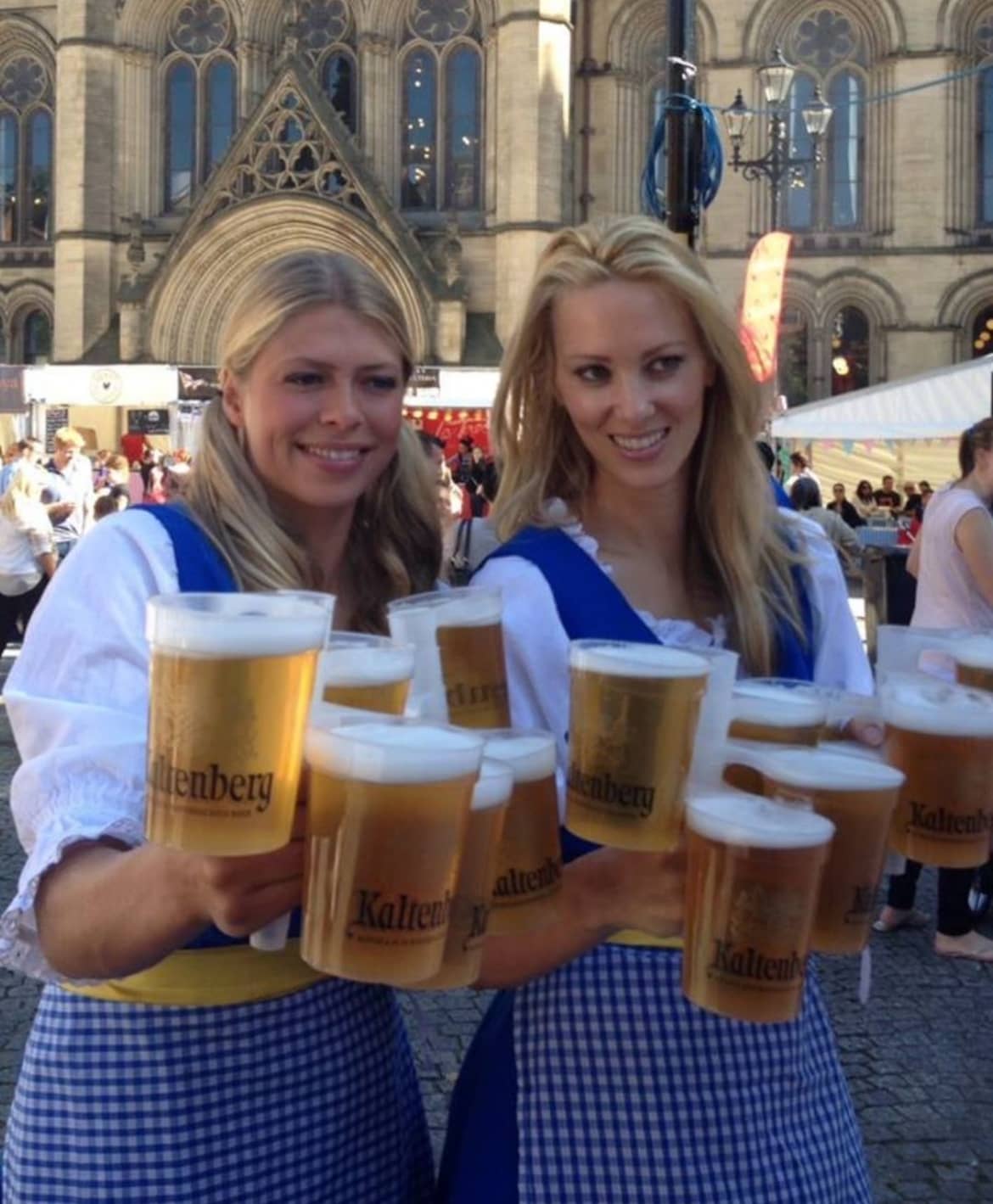 Pallets of wholesale printed cups